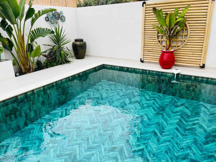 Villa Alisa Avec Piscine Privee รอกเกอบรูน-ซูร์-อาร์ฌ็องส์ ภายนอก รูปภาพ