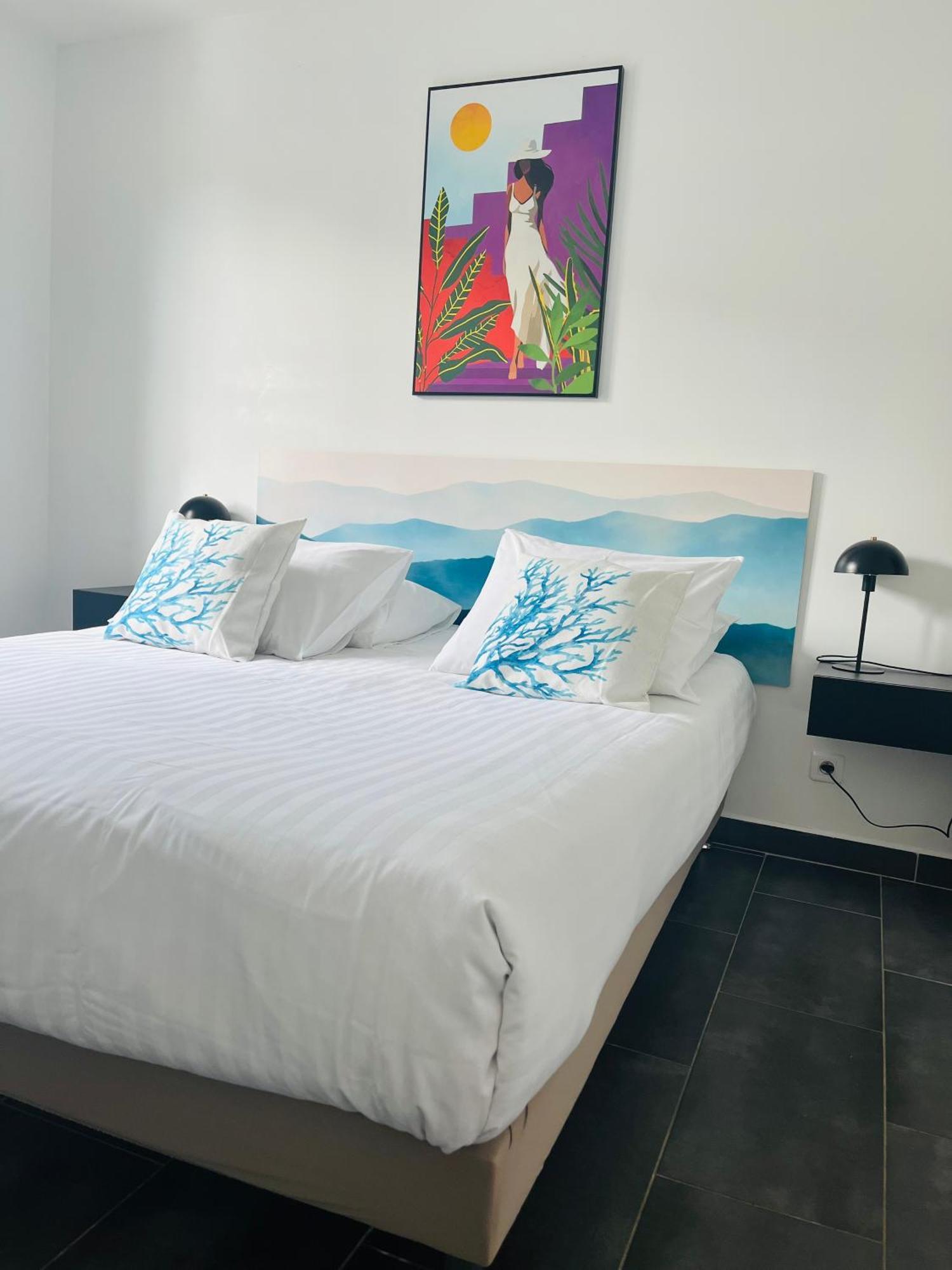 Villa Alisa Avec Piscine Privee รอกเกอบรูน-ซูร์-อาร์ฌ็องส์ ภายนอก รูปภาพ